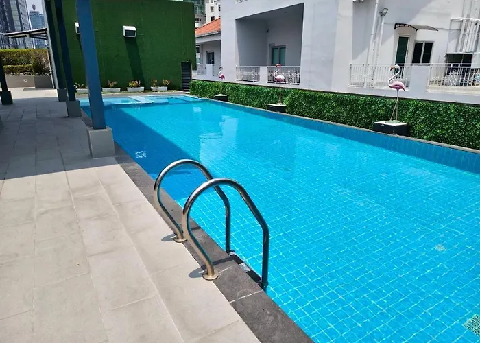 Apartment 2 Bedroom With Rooftop Pool Sukhumvit Bts Nana